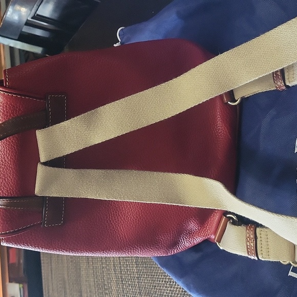 Dooney & Bourke pebble grain meduim backpack - Picture 3 of 6